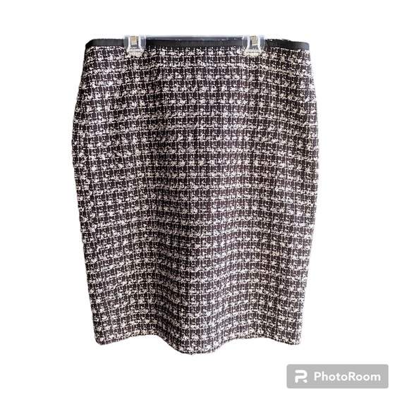 Talbots Dresses & Skirts - NWT Talbots Black and White Classic Tweed Pencil Skirt Size 12P
